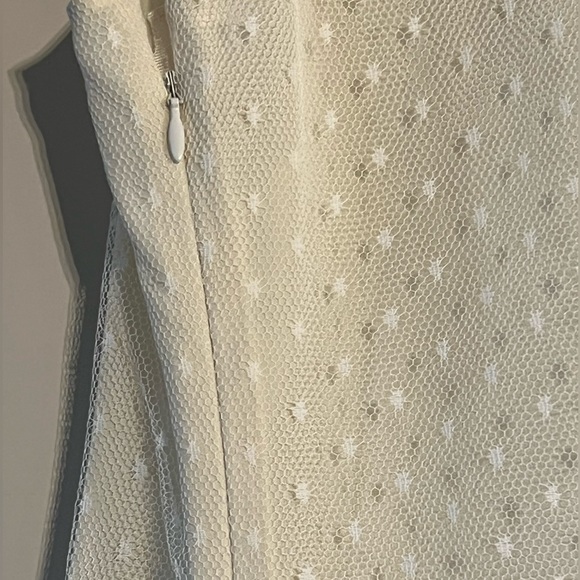 Moschino cream Swiss dot tulle overlay with tulle neck ruffle tie, size US 10 - Picture 5 of 8